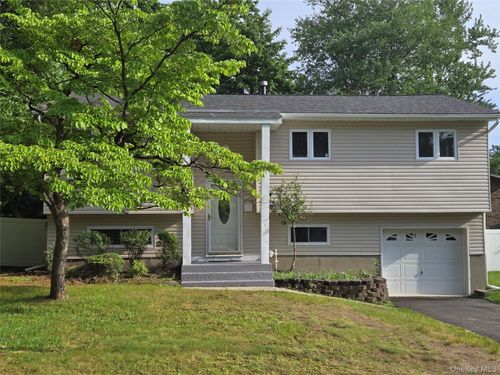 14 Lake Shore Dr, Nanuet, NY, 10954-1216 | Card Image