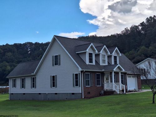 11 Seth St, Jane Lew, WV, 26378-9783 | Card Image
