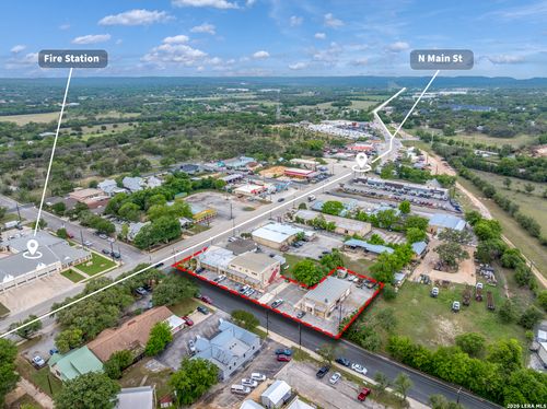 801 N Main St, Boerne, TX, 78006-1625 | Card Image
