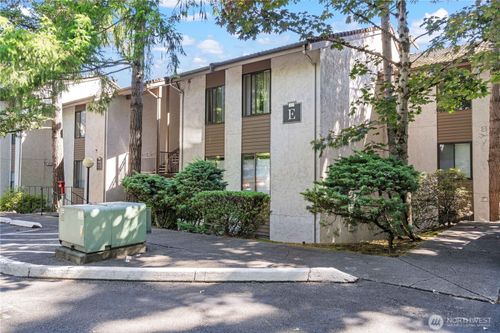 apt-e306-10423 Ne 32nd Pl, Bellevue, WA, 98004-4710 | Card Image