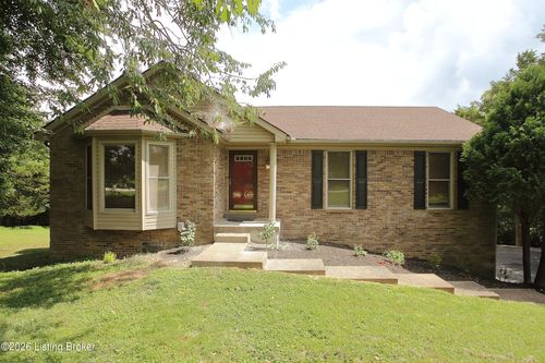 3107 Thoroughbred Ct, Crestwood, KY, 40014-8410 | Card Image