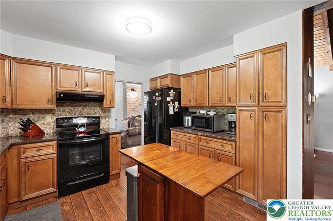 1048 N 27 Th St, House other with 4 bedrooms, 4 bathrooms and null parking in Allentown PA | Image 11
