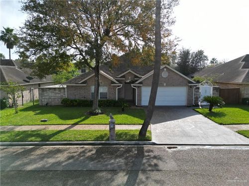 3308 San Benito St, Mission, TX, 78572-7595 | Card Image