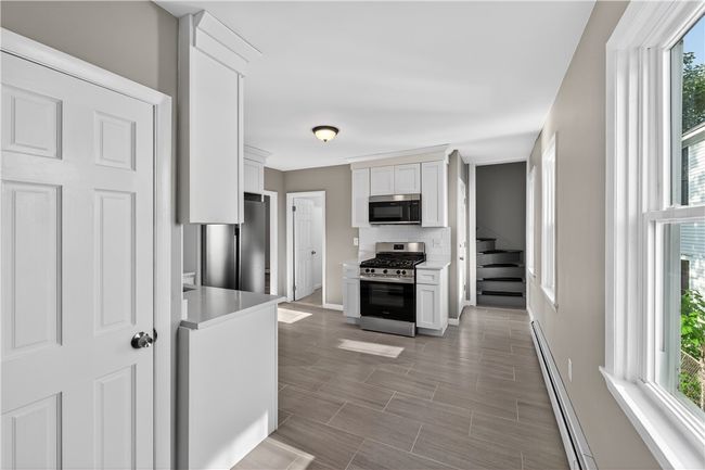 55 Warren St, Home with 5 bedrooms, 3 bathrooms and 5 parking in Providence RI | Image 14