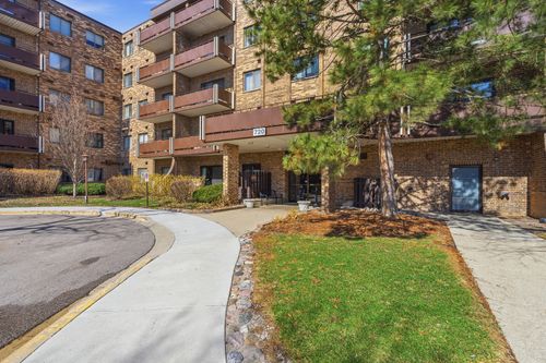 405-720 Wellington Ave, Elk Grove Village, IL, 60007-3344 | Card Image