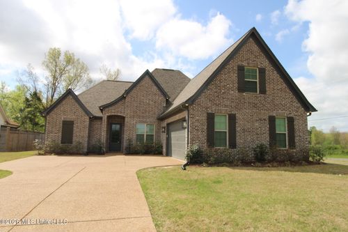 4007 Bakersfield Dr, Nesbit, MS, 38651-6056 | Card Image