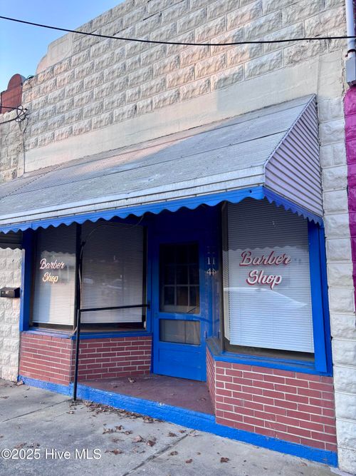 114 W Main St, Murfreesboro, NC, 27855-1409 | Card Image