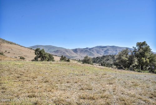 1536 Holbrook Bluffs Ct, Wellington, NV, 89444-9459 | Card Image