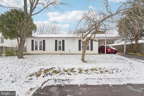 8213 Shady Spring Dr, GAITHERSBURG, MD, 20877-1025 | Card Image