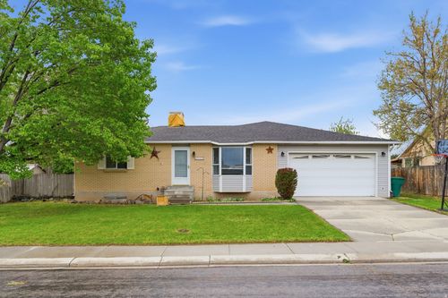 2093 W 7420 S, West Jordan, UT, 84084-3952 | Card Image