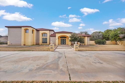 2 Santa Fe Place, Odessa, TX, 79765 | Card Image