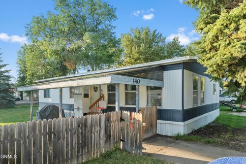 140 New Jersey St, Bismarck, ND, 58504-6765 | Card Image