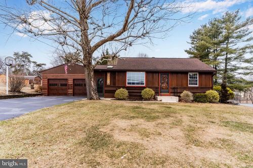 470 Cranes Gap Rd, CARLISLE, PA, 17013-9685 | Card Image