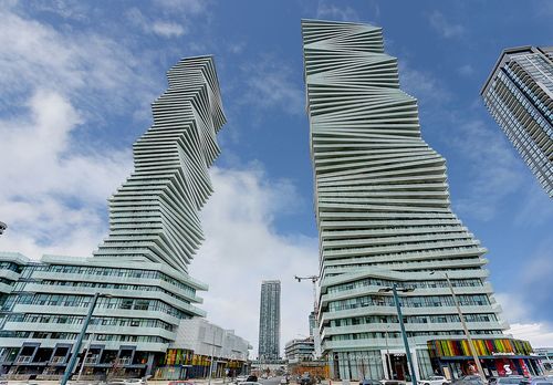 {{alt}} | Card Image