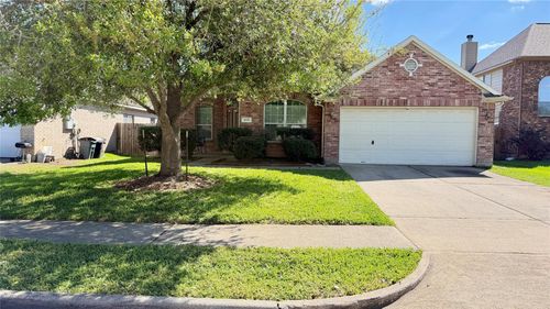 4039 Hawthorn Glen, Fresno, TX, 77545 | Card Image