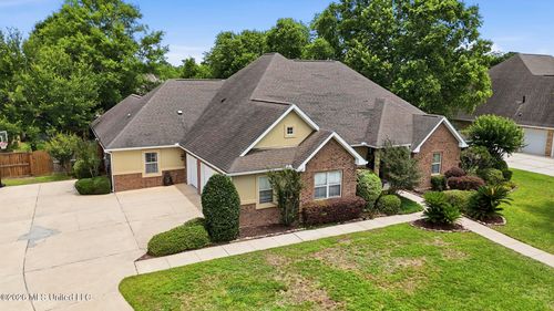 6208 Savanna Dr, Ocean Springs, MS, 39564-5426 | Card Image