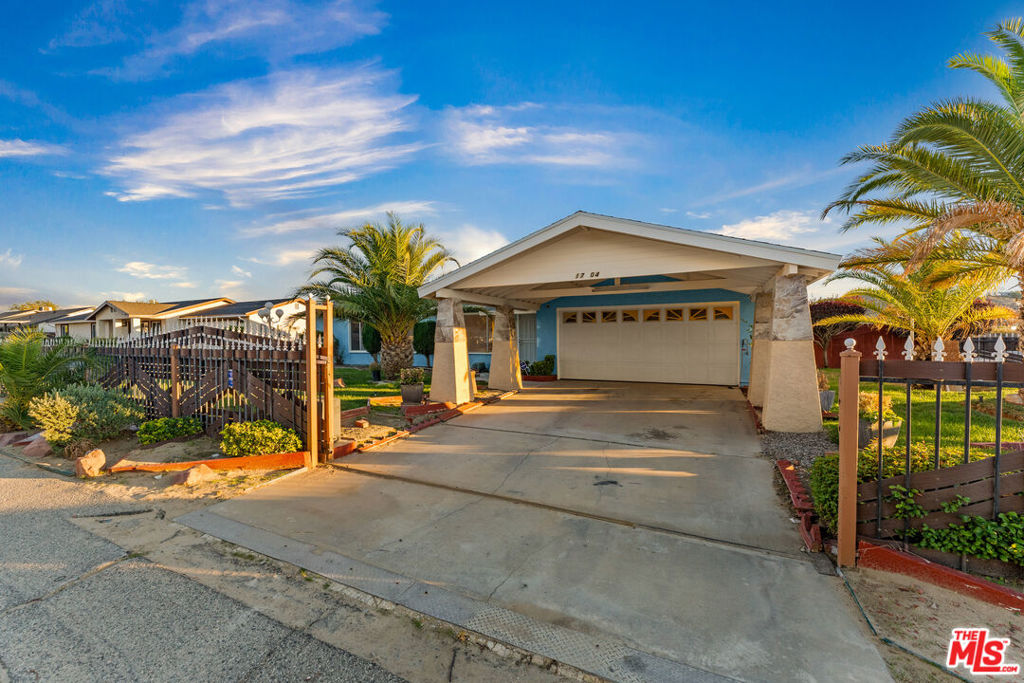 Residential in Palmdale 5