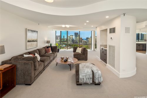 ph3-1114 Punahou St, Honolulu, HI, 96826-2050 | Card Image