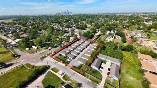 3809 Wipprecht St, Houston, TX, 77026-4097 | Card Image