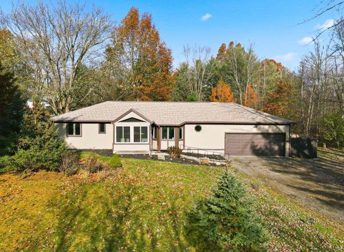 128 Winter Green Loop Sw, Pataskala, OH, 43062-9144 | Card Image