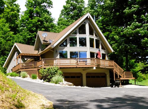10653 Milarch Rd, Bear Lake, MI, 49614-9799 | Card Image