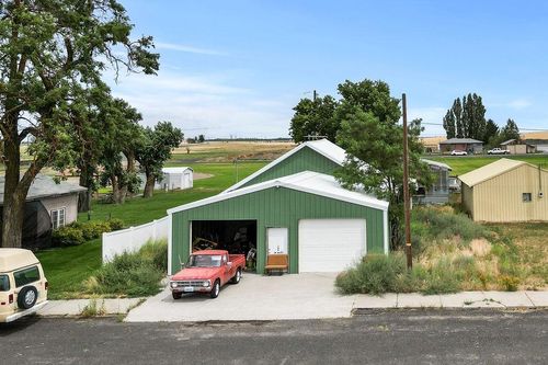 160 Sw Creston Ave, Creston, WA, 99117-9700 | Card Image