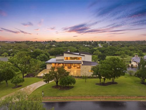 814 The Trails Pkwy, Horseshoe Bay, TX, 78657-7107 | Card Image
