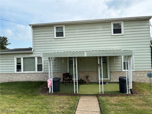 111 Ardmore Ave, Weirton, WV, 26062-2746 | Card Image