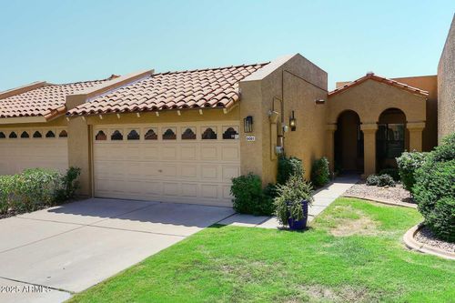 9061 E Evans Dr, Scottsdale, AZ, 85260-7094 | Card Image