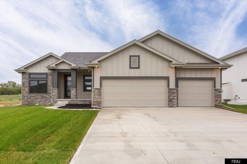 12810 Cooper St, Papillion, NE, 68138-4428 | Card Image
