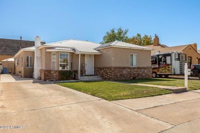 207 W Buffalo Street, House other with 4 bedrooms, 2 bathrooms and null parking in Holbrook AZ | Image 2