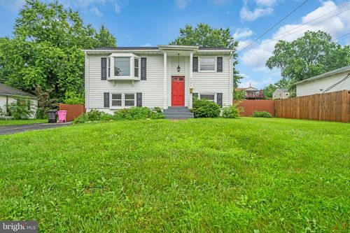 9507 Lomond Dr, MANASSAS, VA, 20109-3257 | Card Image