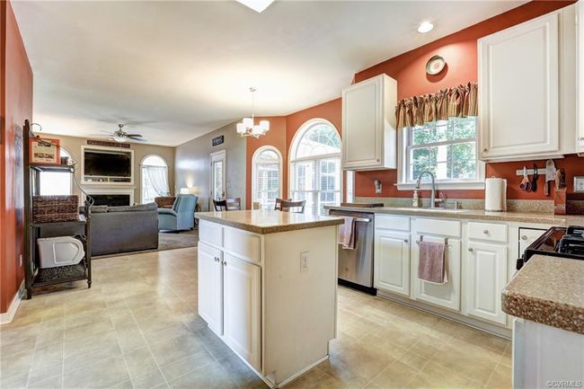 9094 Minglewood Lane, Home with 5 bedrooms, 2 bathrooms and null parking in Mechanicsville VA | Image 9