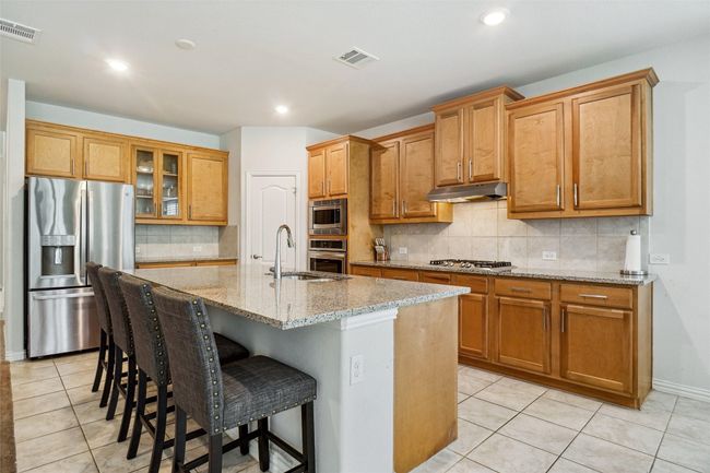 2612 Dancing Flame Dr, House other with 4 bedrooms, 4 bathrooms and null parking in Denton TX | Image 8
