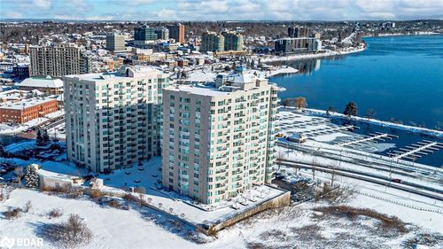 {{alt}} | Card Image