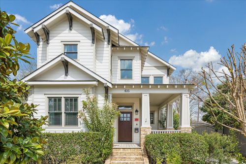 635 E 13th St, Houston, TX, 77008-7145 | Card Image