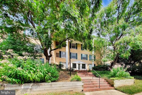 203-7661 Provincial Dr, MCLEAN, VA, 22102-7661 | Card Image