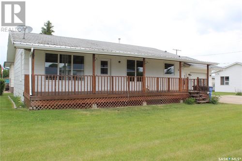 618 2nd Ave, Cudworth, SK, S0K1B0 | Card Image