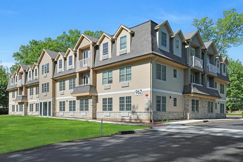 209-962 S Route 9w, Congers, NY, 10920-2508 | Card Image