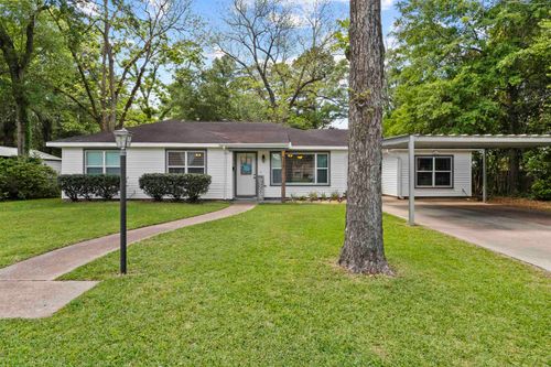 525 N 10th St, Silsbee, TX, 77656-3509 | Card Image