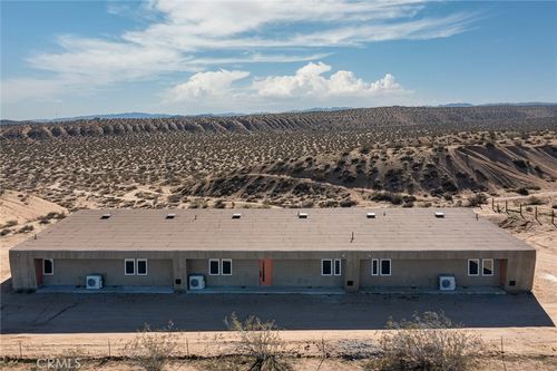 811 Tahoe Ln, Yucca Valley, CA, 92284 | Card Image