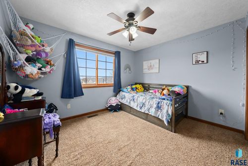 2024 S Shaw Ave Avenue, Sioux Falls, SD, 57106 | Card Image