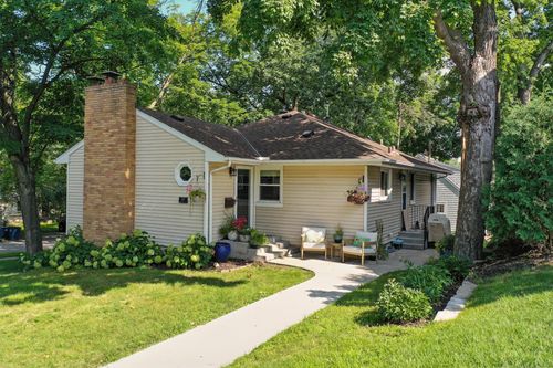 607 Gardner St, Wayzata, MN, 55391-1034 | Card Image