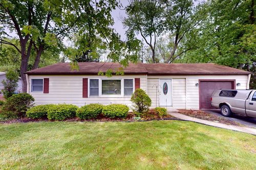 3336 N Betty Dr, Arlington Heights, IL, 60004-1760 | Card Image