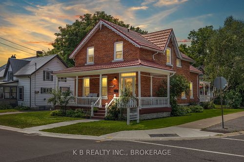 186 East St, Napanee, ON, K7R1S8 | Card Image