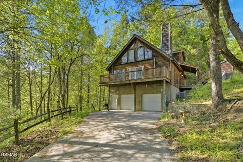 803 Kerrys View Way, Pigeon Forge, TN, 37863 | Card Image
