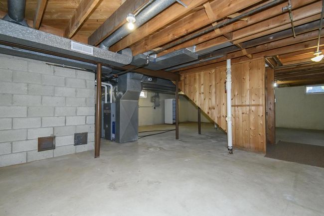 20800 Brook Park Drive, House other with 4 bedrooms, 2 bathrooms and null parking in Brookfield WI | Image 37