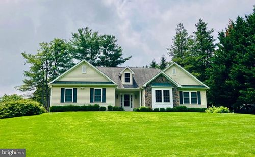 233 W Woodview Rd, WEST GROVE, PA, 19390 | Card Image