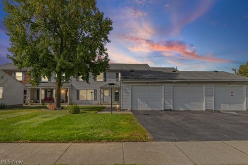 1395 S Azalea Blvd, Barberton, OH, 44203-4374 | Card Image