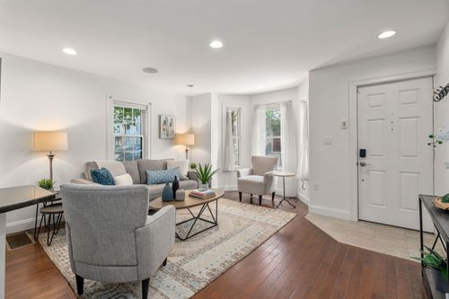 50 Cameron St, Brookline, MA, 02445-7637 | Card Image